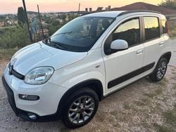 Bianco Usata 2017 Fiat Panda 4x4 S Due volumi | 9000 € (Buon prezzo)