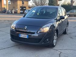 Grigio Usata 2010 Renault Scénic III Dynamique Monovolume | 3200 € (Ottimo prezzo)