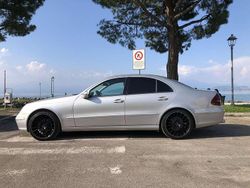 Usata 2002 Mercedes E280 Elegance Tre volumi | 8300 € (Buon prezzo)