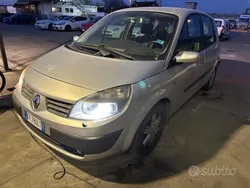 Grigio Usata 2005 Renault Scénic II Dynamique Monovolume | 999 € (Buon prezzo)