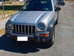 Grigio Usata 2004 Jeep Cherokee SUV | 5000 €