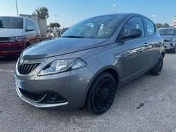 Gray Usata 2022 Lancia Ypsilon S Due volumi | 8800 € (Ottimo prezzo)