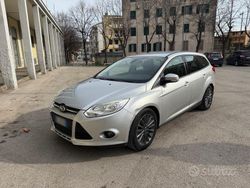 Grigio Usata 2013 Ford Focus Station wagon | 4300 € (Molto cara)