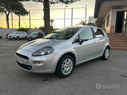 Grigio Usata 2013 Fiat Punto Due volumi | 3999 € (Buon prezzo)