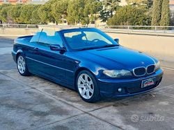 Blu/azzurro Usata 2003 BMW 318 Cabriolet Cabrio | 8000 € (Cara)