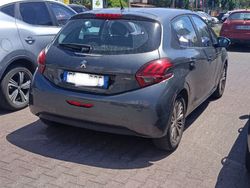 Grigio Usata 2016 Peugeot 208 Active Due volumi | 5600 € (Ottimo prezzo)