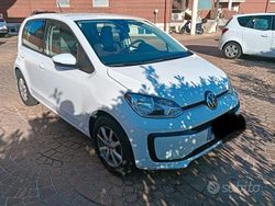 Bianco Usata 2021 VW up! Due volumi | 10.999 € (Buon prezzo)