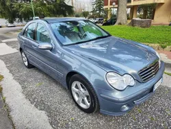 Blu/azzurro Usata 2005 Mercedes C320 Avantgarde Tre volumi | 10.000 €