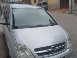 Grigio Usata 2003 Opel Meriva Monovolume | 1600 € (Buon prezzo)