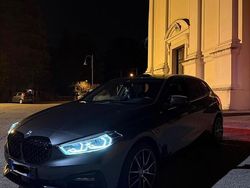 Grigio Usata 2020 BMW 118 Sport Line Due volumi | 24.500 €
