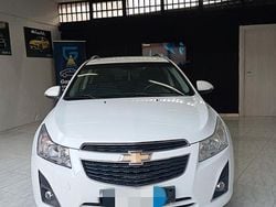 Bianco Usata 2014 Chevrolet Cruze Tre volumi | 2900 € (Buon prezzo)