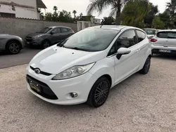 Bianco Usata 2010 Ford Fiesta Titanium Due volumi | 3499 € (Ottimo prezzo)