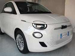 Bianco Usata 2021 Fiat 500e Action Due volumi | 12.900 € (Buon prezzo)
