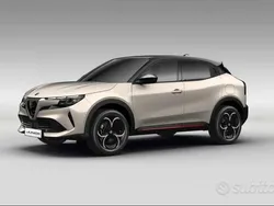 Nuova 2025 Alfa Romeo Junior SUV | 29.990 € (Buon prezzo)