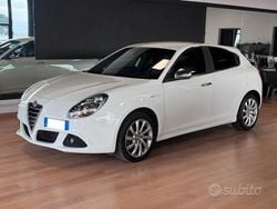 Bianco Usata 2014 Alfa Romeo Giulietta Exclusive Tre volumi | 10.200 € (Buon prezzo)