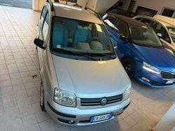 Argento Usata 2005 Fiat Panda Dynamic Due volumi | 4200 € (Buon prezzo)