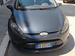 Usata 2009 Ford Fiesta Due volumi | 3500 € (Buon prezzo)
