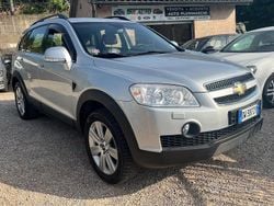 Grigio Usata 2009 Chevrolet Captiva SUV | 3999 € (Buon prezzo)