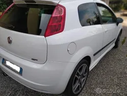 Usata 2009 Fiat Grande Punto Sport Due volumi | 1300 € (Super prezzo)