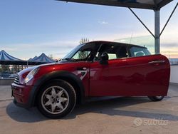 Rosso Usata 2006 Mini One D Seven Due volumi | 4990 € (Buon prezzo)