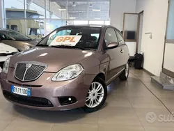 Viola Usata 2009 Lancia Ypsilon Due volumi | 3390 € (Buon prezzo)