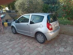 Grigio Usata 2004 Citroën C2 Due volumi | 2000 € (Buon prezzo)