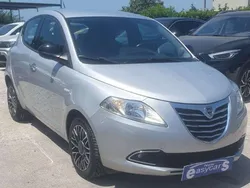 Argento Usata 2015 Lancia Ypsilon Gold Due volumi | 7990 € (Buon prezzo)