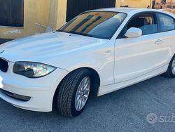Bianco Usata 2011 BMW 116 Due volumi | 7900 € (Cara)