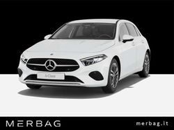 Bianco Nuova 2025 Mercedes A180 Advanced Tre volumi | 34.600 € (Buon prezzo)