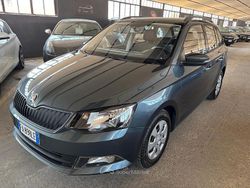 Grigio Usata 2015 Skoda Fabia Ambition Due volumi | 5300 € (Buon prezzo)