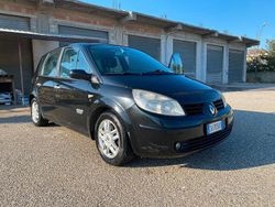 Käytetty 2005 Renault Scénic II Tila-auto | 2650 € (Kallis)