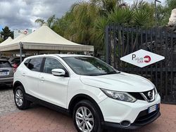 Bianco Usata 2015 Nissan Qashqai Tekna SUV | 13.490 € (Molto cara)