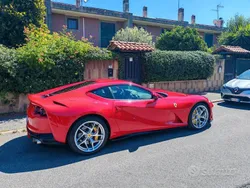 Rosso Usata 2018 Ferrari 812 | 319.000 € (Buon prezzo)