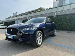 Blu/azzurro Usata 2020 Jaguar F-Pace Pure SUV | 24.400 € (Ottimo prezzo)