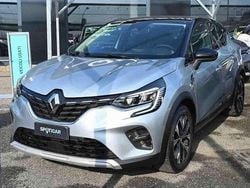 Grigio Usata 2024 Renault Captur Techno SUV | 16.900 € (Buon prezzo)