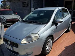 Argento Usata 2005 Fiat Grande Punto Dynamic Due volumi | 2800 € (Buon prezzo)