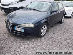 Blu Usata 2009 Alfa Romeo 147 Distinctive Due volumi | 1999 € (Buon prezzo)