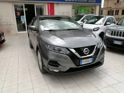 Grigio Usata 2018 Nissan Qashqai SUV | 17.900 € (Buon prezzo)