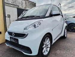 Bianco Usata 2012 Smart ForTwo Coupé Pulse Coupé | 6999 € (Buon prezzo)