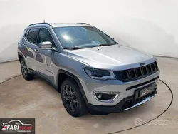 Grigio Usata 2020 Jeep Compass Limited SUV | 23.900 € (Buon prezzo)