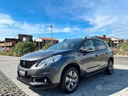 Grigio Usata 2016 Peugeot 2008 Allure SUV | 8990 € (Buon prezzo)