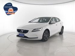 Bianco Usata 2019 Volvo V40 Business Edition Tre volumi | 13.000 € (Ottimo prezzo)