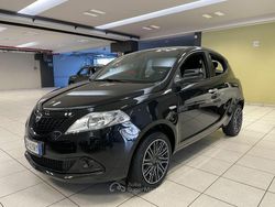 Nero Usata 2023 Lancia Ypsilon Gold Due volumi | 12.390 € (Buon prezzo)