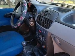 Bianco Usata 2002 Fiat Punto Tre volumi | 1500 €