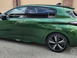Verde Usata 2022 Peugeot 308 Active Tre volumi | 25.000 € (Molto cara)