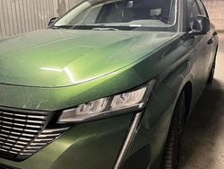 Verde Usata 2023 Peugeot 308 Allure Tre volumi | 15.000 € (Ottimo prezzo)