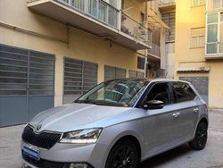 Grigio metallizzato Usata 2019 Skoda Fabia Tre volumi | 10.500 € (Buon prezzo)