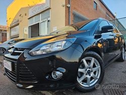 Nero Usata 2011 Ford Focus Titanium Station wagon | 4699 € (Buon prezzo)