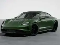 Oak green Nuova 2025 Porsche Taycan Tre volumi | 141.435 € (Cara)