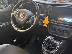 Bianco Usata 2018 Fiat Doblò Monovolume | 9500 €